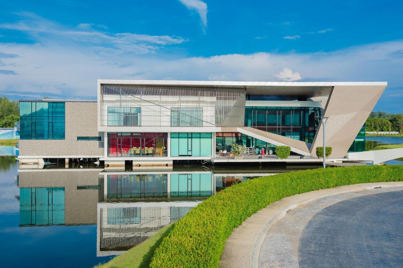 Hotel Wyndham Royal Lee Phuket Nai Yang Beach Exterior foto