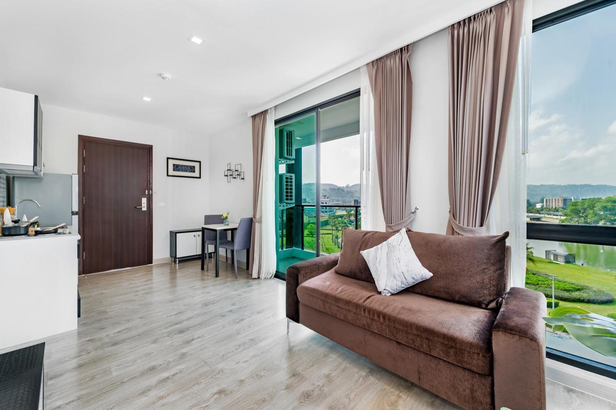 Hotel Wyndham Royal Lee Phuket Nai Yang Beach Exterior foto