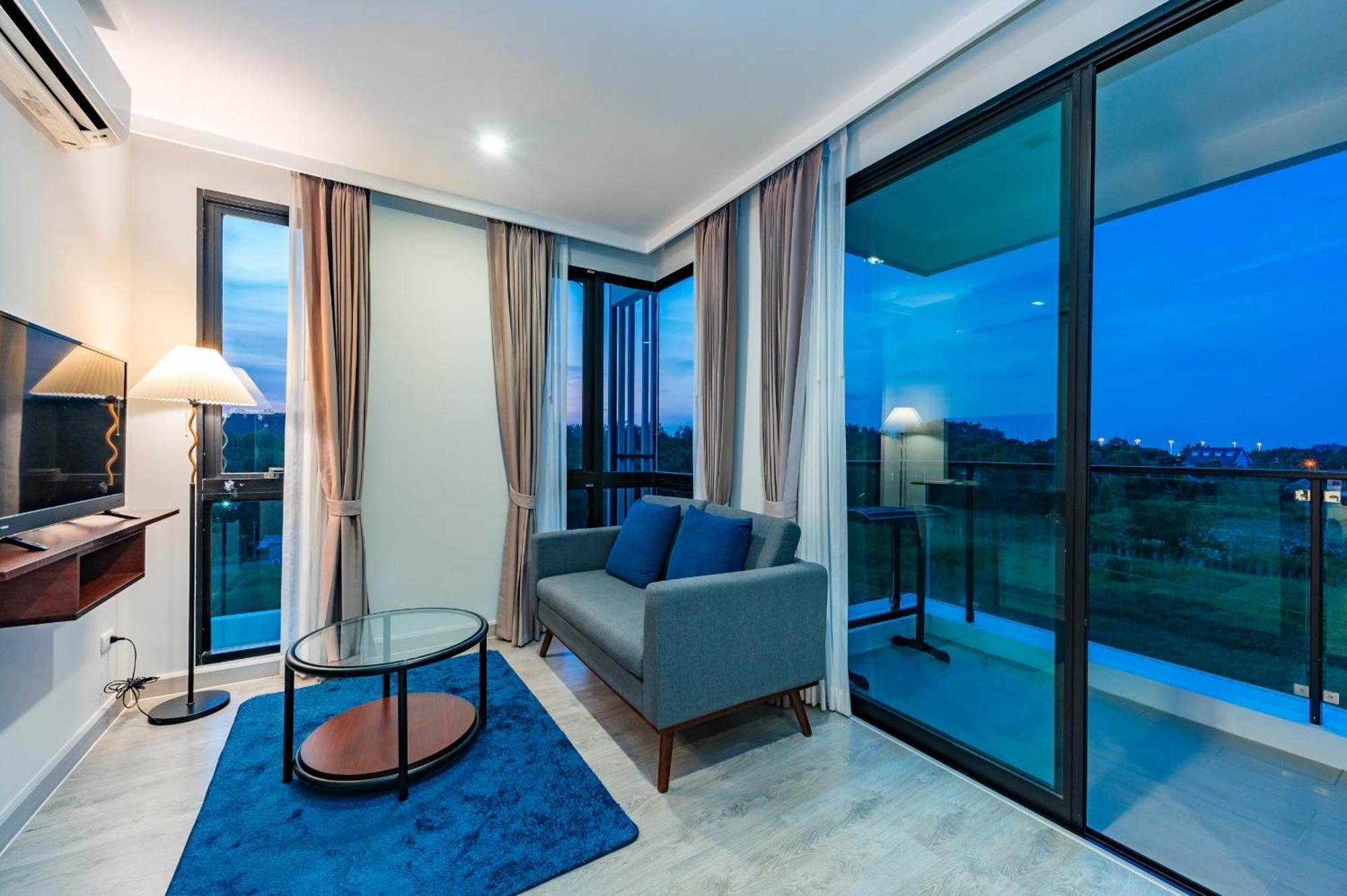 Hotel Wyndham Royal Lee Phuket Nai Yang Beach Exterior foto